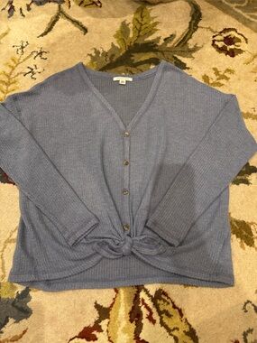 American Eagle Outfitters Blue V-Neck Button Knot Hem Cardigan